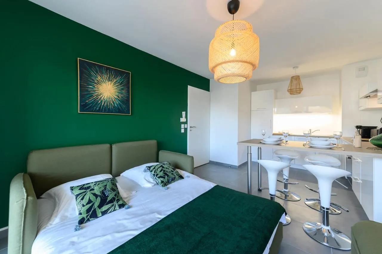 Stella Verde 3 - 2 Rooms New With Balcony & Garage Annecy